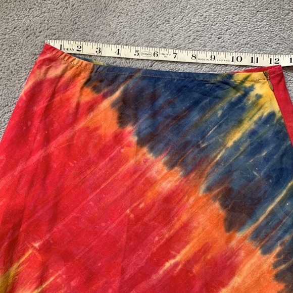Bright tie-dye A-line skirt - Picture 5 of 6